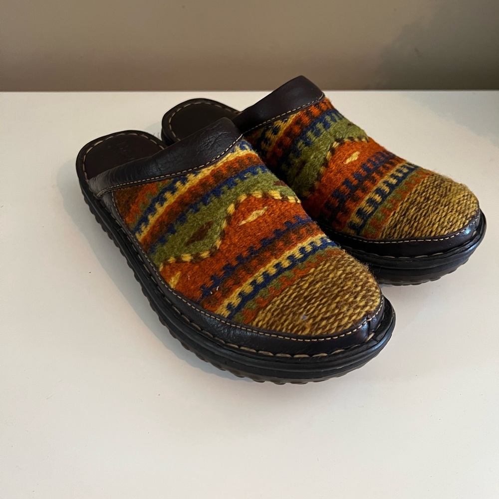 Born Southwest Wool Blanket Mule Slip On Comfort Shoe Aztec Multicolor Leather 7